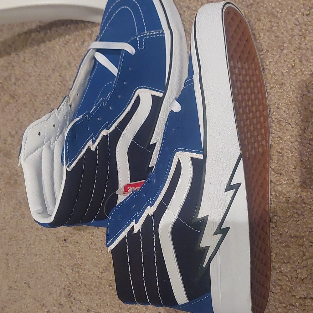 Lighting bolt vans